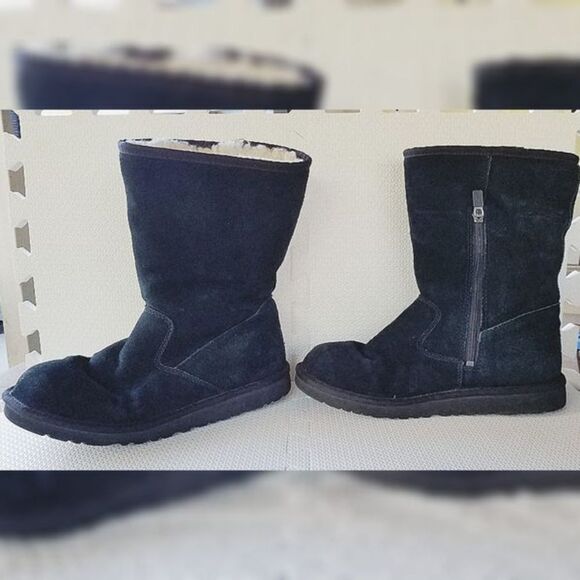 UGG AUSTRALIA "Lil Sunshine" boots - Picture 2 of 6